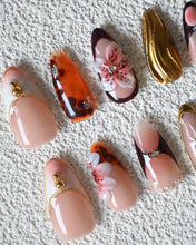 Load image into Gallery viewer, Hand-Painted Vintage Theme 3D Carved Almond Shaped Nails with Sticky Tabs &amp; Kit E059