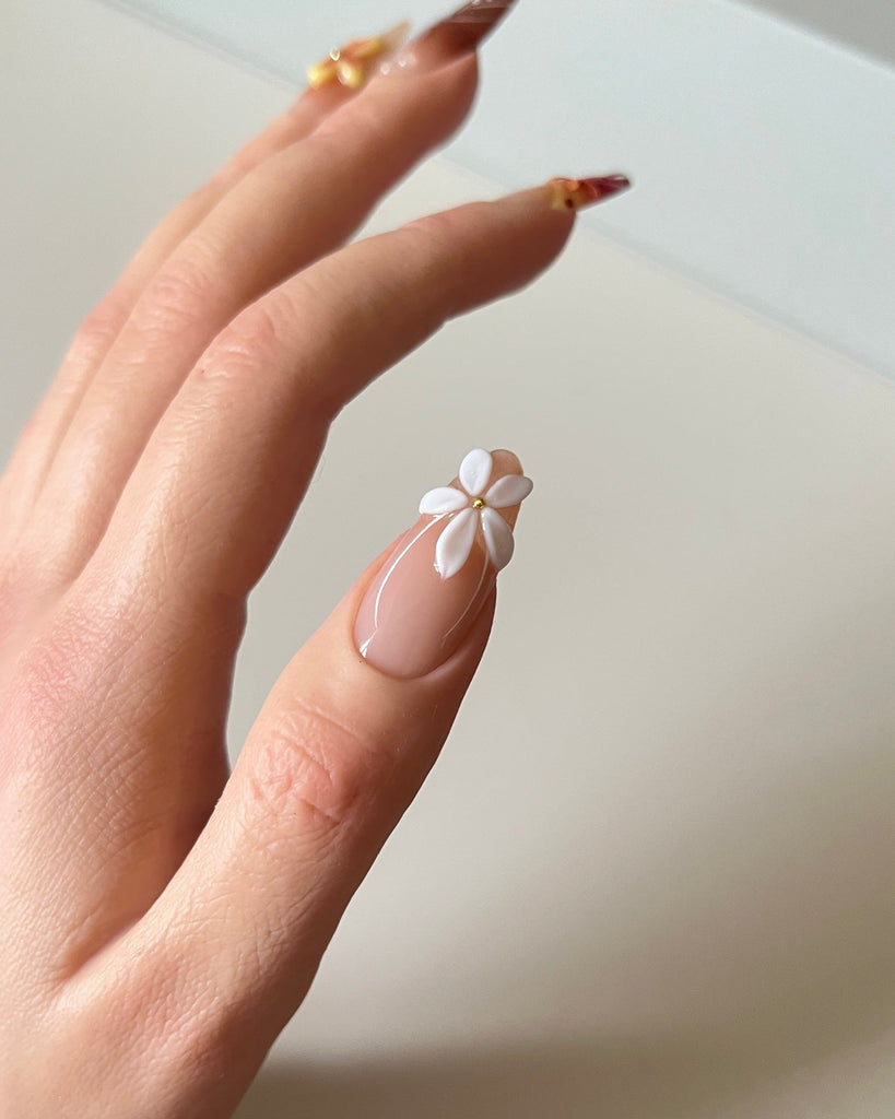 Hand-Painted Autumn-Themed 3D Carved Stiletto Nails with Sticky Tabs & Kit E053