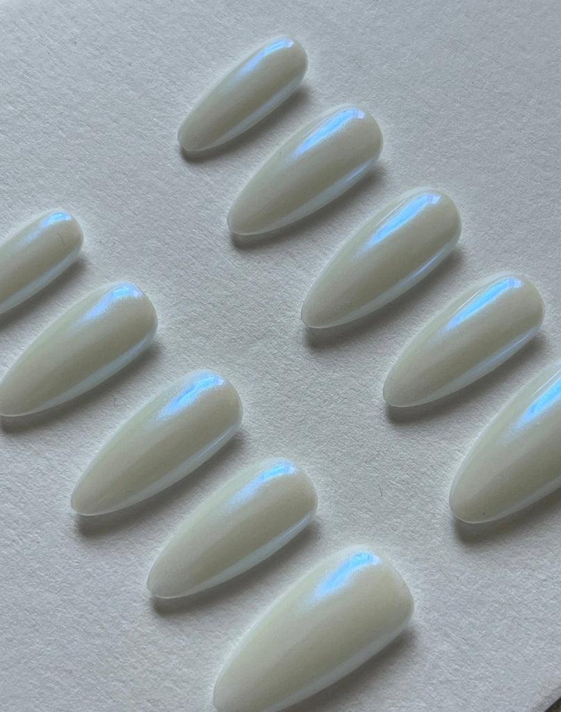 Hand-Painted Pure White Temptation Almond Shaped Nails with Sticky Tabs & Kit A181