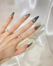 Load image into Gallery viewer, Hand-Painted Velvet Bow Stiletto Nails with Sticky Tabs &amp; Kit Y050