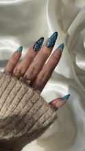 Load image into Gallery viewer, Hand-Painted Abyss Morpho Almond Shaped Nails with Sticky Tabs &amp; Kit Y003