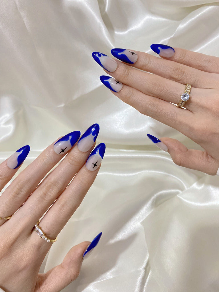 Hand-Painted Velvet Star Almond Shaped Nails with Sticky Tabs & Kit A088