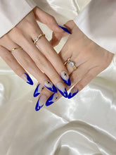 Load image into Gallery viewer, Hand-Painted Velvet Star Almond Shaped Nails with Sticky Tabs &amp; Kit A088