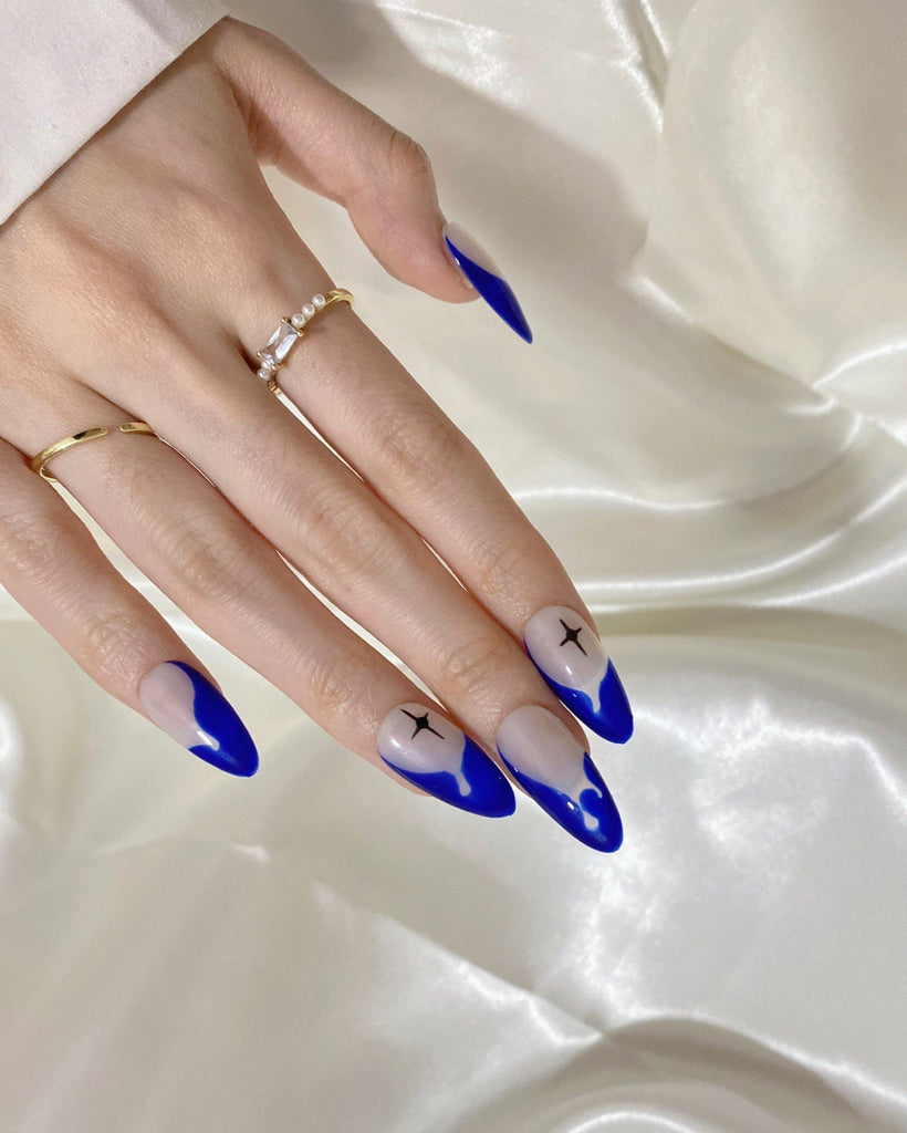 Hand-Painted Velvet Star Almond Shaped Nails with Sticky Tabs & Kit A088