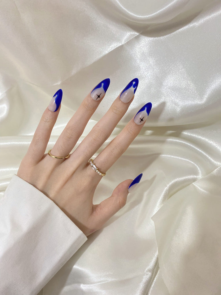 Hand-Painted Velvet Star Almond Shaped Nails with Sticky Tabs & Kit A088