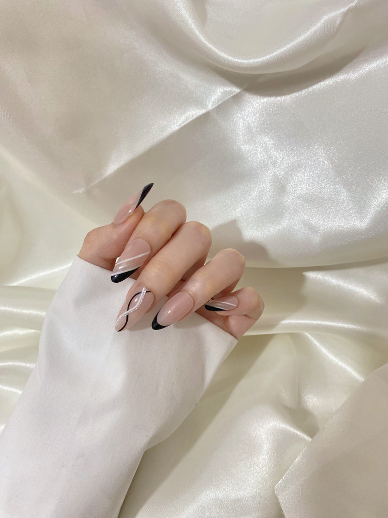 Hand-Painted Micro Hearts Almond Shaped Nails with Sticky Tabs & Kit A039