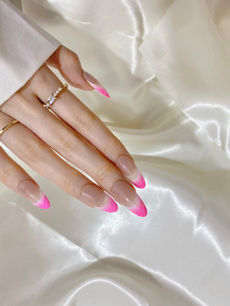 Hand-Painted Melted Candy Almond Shaped Nails with Sticky Tabs & Kit A003