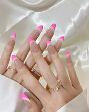 Load image into Gallery viewer, Hand-Painted Melted Candy Almond Shaped Nails with Sticky Tabs &amp; Kit A003