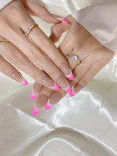 Load image into Gallery viewer, Hand-Painted Melted Candy Almond Shaped Nails with Sticky Tabs &amp; Kit A003