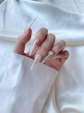 Load image into Gallery viewer, Hand-Painted Elf Wink Stiletto Nails with Sticky Tabs &amp; Kit Y083