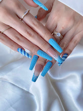 Load image into Gallery viewer, Hand-Painted Frost Whisper Coffin Press-On Nails with Sticky Tabs &amp; Kit Y051