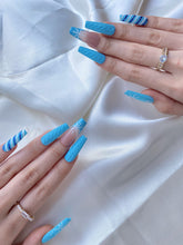 Load image into Gallery viewer, Hand-Painted Frost Whisper Coffin Press-On Nails with Sticky Tabs &amp; Kit Y051