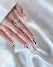 Load image into Gallery viewer, Hand-Painted Royal Glint Almond Shaped Nails with Sticky Tabs &amp; Kit A040