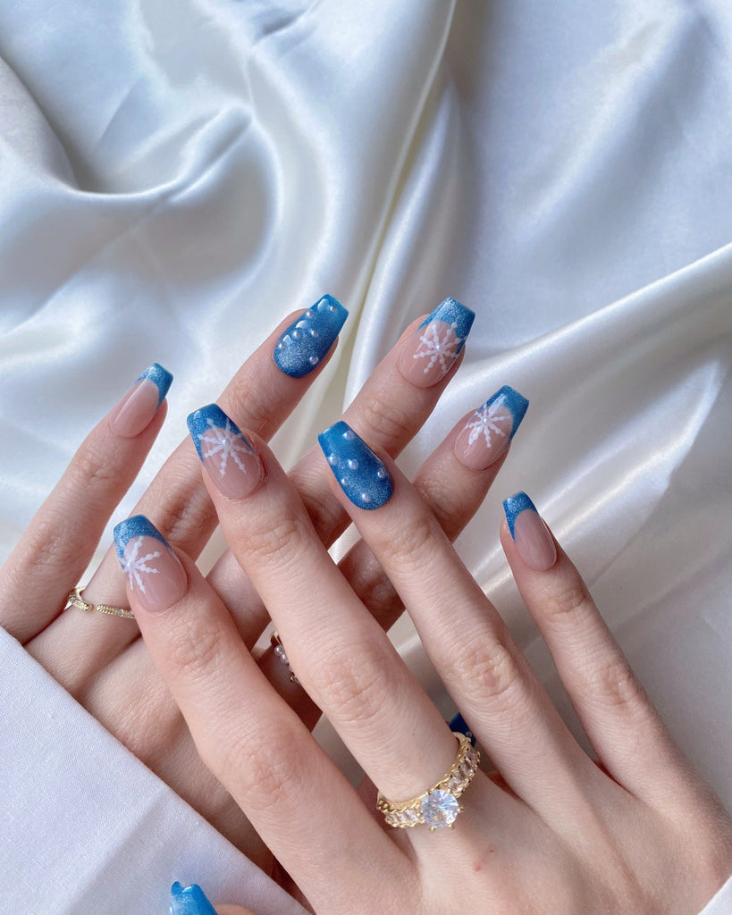 Hand-Painted Winter Snow Coffin Press-On Nails with Sticky Tabs & Kit Y049