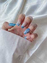Load image into Gallery viewer, Hand-Painted Winter Snow Coffin Press-On Nails with Sticky Tabs &amp; Kit Y049