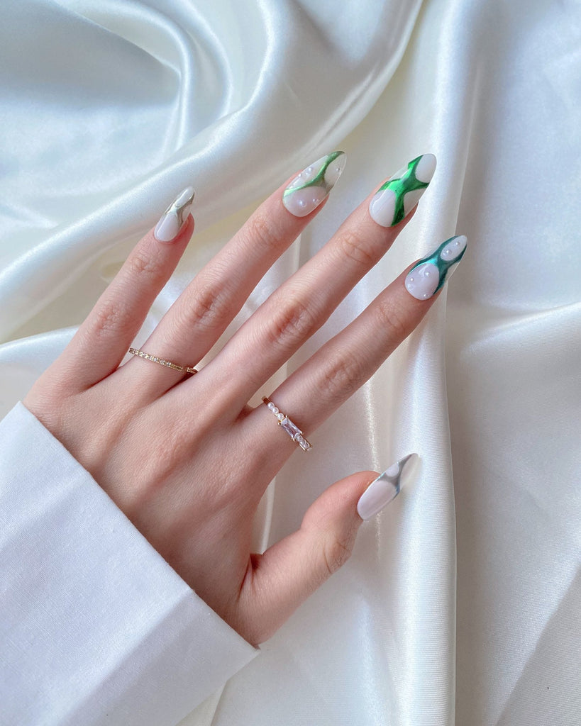 Hand-Painted Jungle Phantom Almond Shaped Nails with Sticky Tabs & Kit Y057