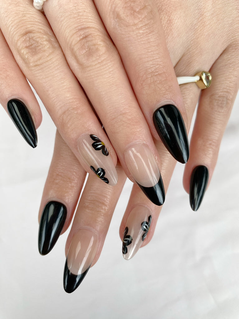 Hand-Painted Black Lotus Almond Shaped Nails with Sticky Tabs & Kit A074