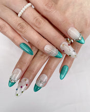 Load image into Gallery viewer, Hand-Painted Diamond Allure Almond Shaped Nails with Sticky Tabs &amp; Kit A143