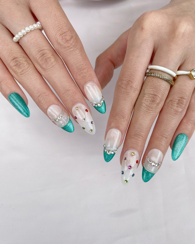 Hand-Painted Diamond Allure Almond Shaped Nails with Sticky Tabs & Kit A143
