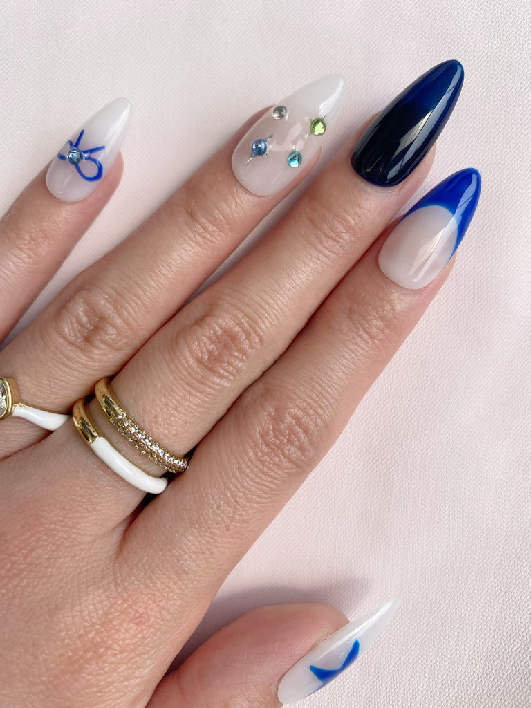 Hand-Painted Moonlit Stars Almond Shaped Nails with Sticky Tabs & Kit A124