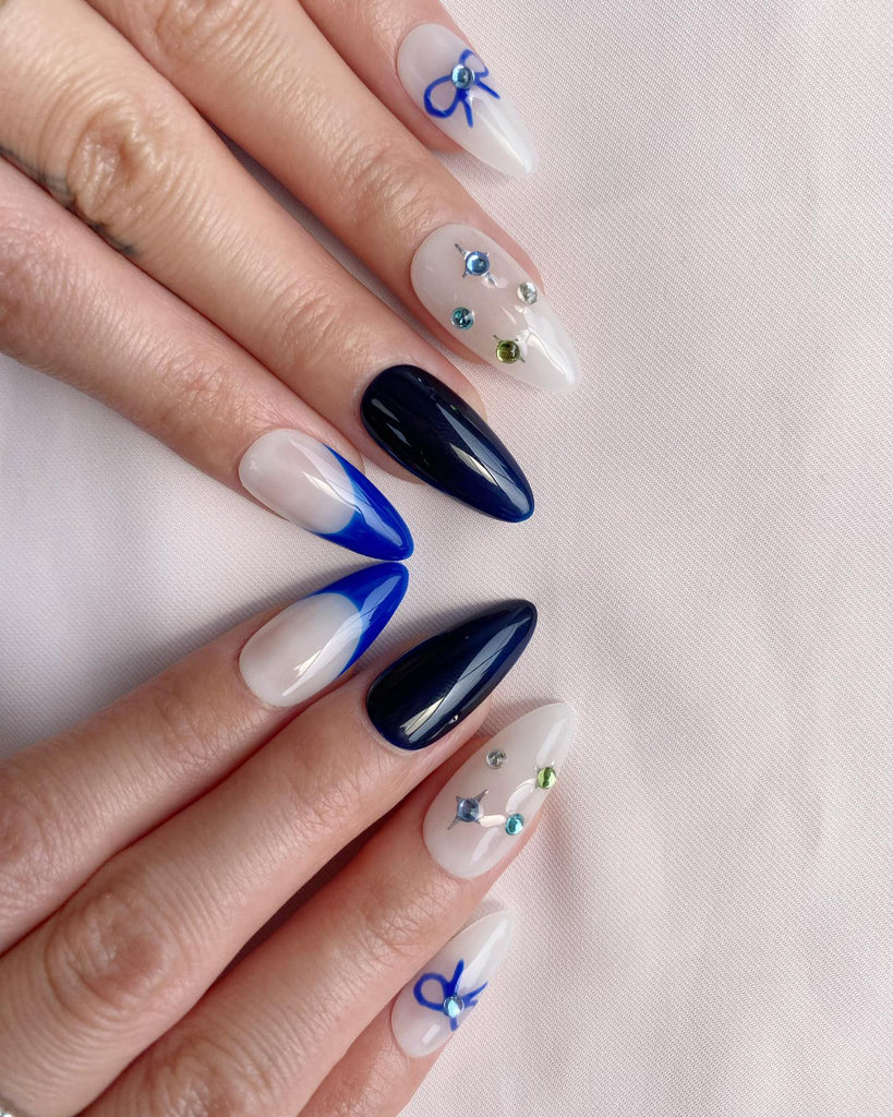 Hand-Painted Moonlit Stars Almond Shaped Nails with Sticky Tabs & Kit A124