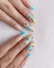 Load image into Gallery viewer, Hand-Painted Frozen Indigo Almond Shaped Nails with Sticky Tabs &amp; Kit A145