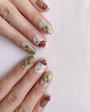Load image into Gallery viewer, Hand-Painted Berry Bloom 3D Carved Short Oval Nails with Sticky Tabs &amp; Kit F008