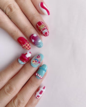 Load image into Gallery viewer, Hand-Painted Lovely Christmas 3D Carved Short Oval Nails with Sticky Tabs &amp; Kit F010