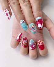 Load image into Gallery viewer, Hand-Painted Lovely Christmas 3D Carved Short Oval Nails with Sticky Tabs &amp; Kit F010