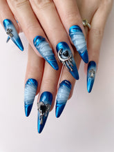 Load image into Gallery viewer, Hand-Painted Glacier Peak Stiletto Nails with Sticky Tabs &amp; Kit C014