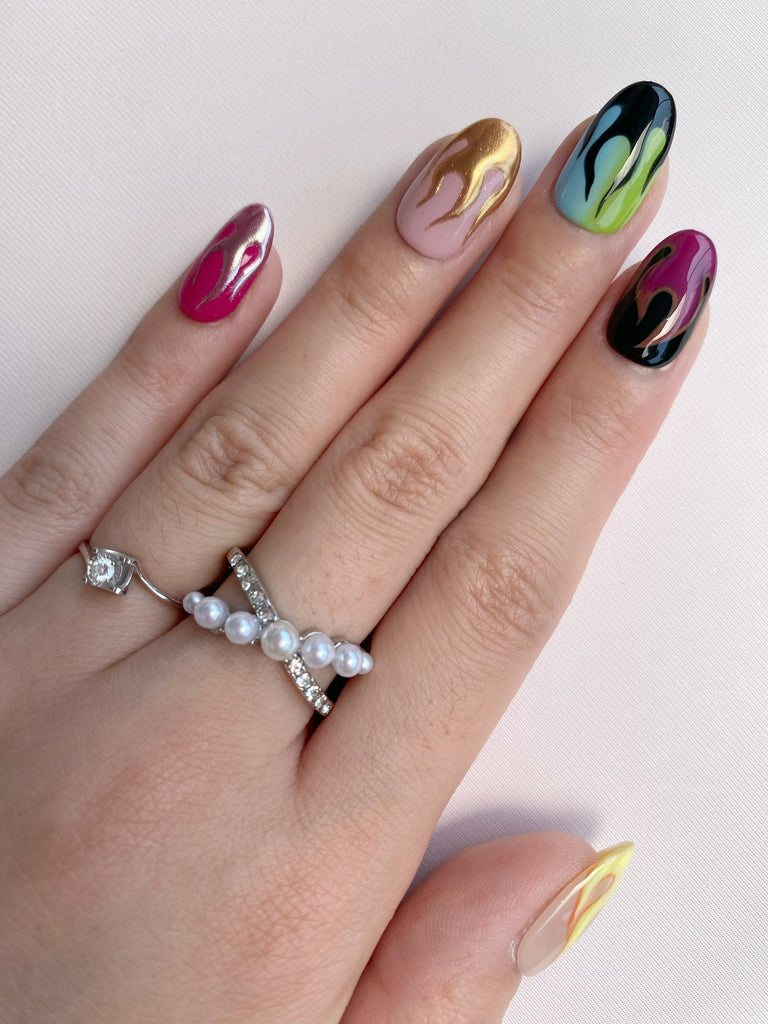 Hand-Painted Inferno Flick Short Oval Nails with Sticky Tabs & Kit F043