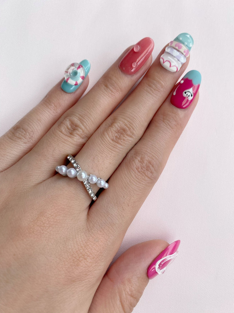 Hand-Painted Lollipop Twist 3D Carved Short Oval Nails with Sticky Tabs & Kit F023