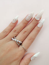 Load image into Gallery viewer, Hand-Painted White Wedding Almond Shaped Nails with Sticky Tabs &amp; Kit Y039