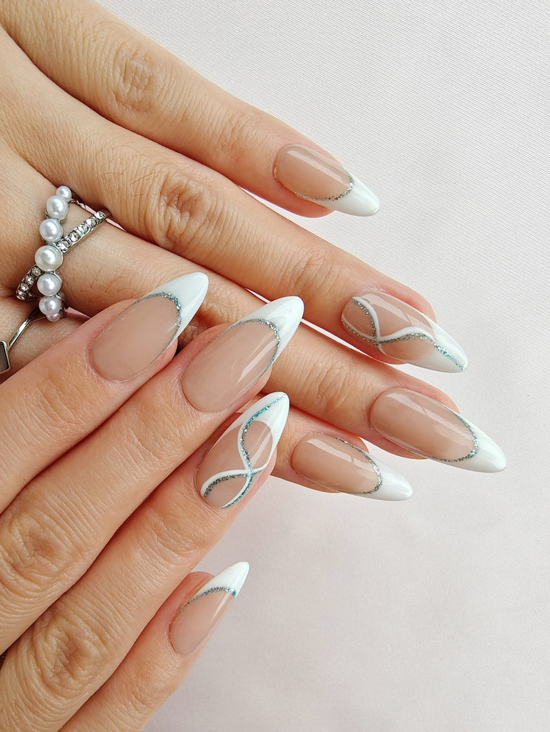 Hand-Painted Line of Love Almond Shaped Nails with Sticky Tabs & Kit A086
